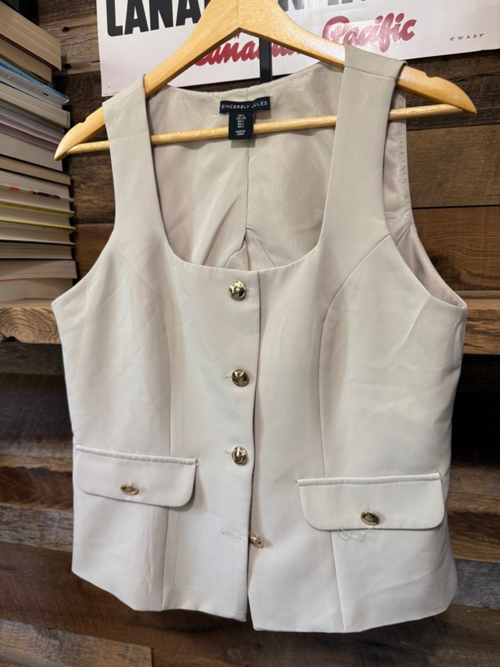 Sincerely Jules Neutral Cream-Tone Sleeveless Vest